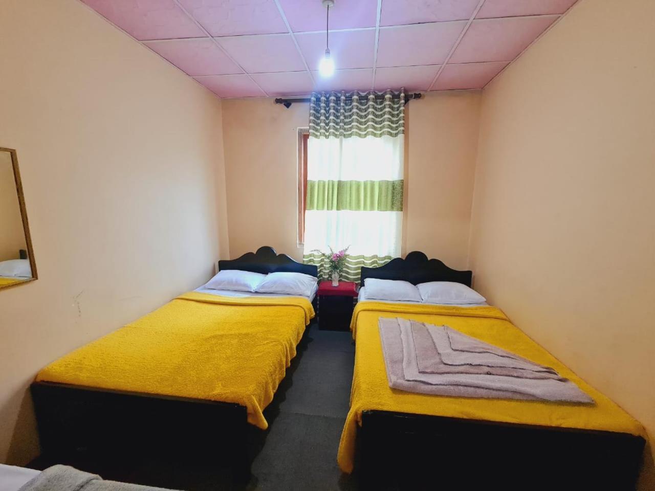 Sasru Holiday Home นูวาราเอลิยา ภายนอก รูปภาพ