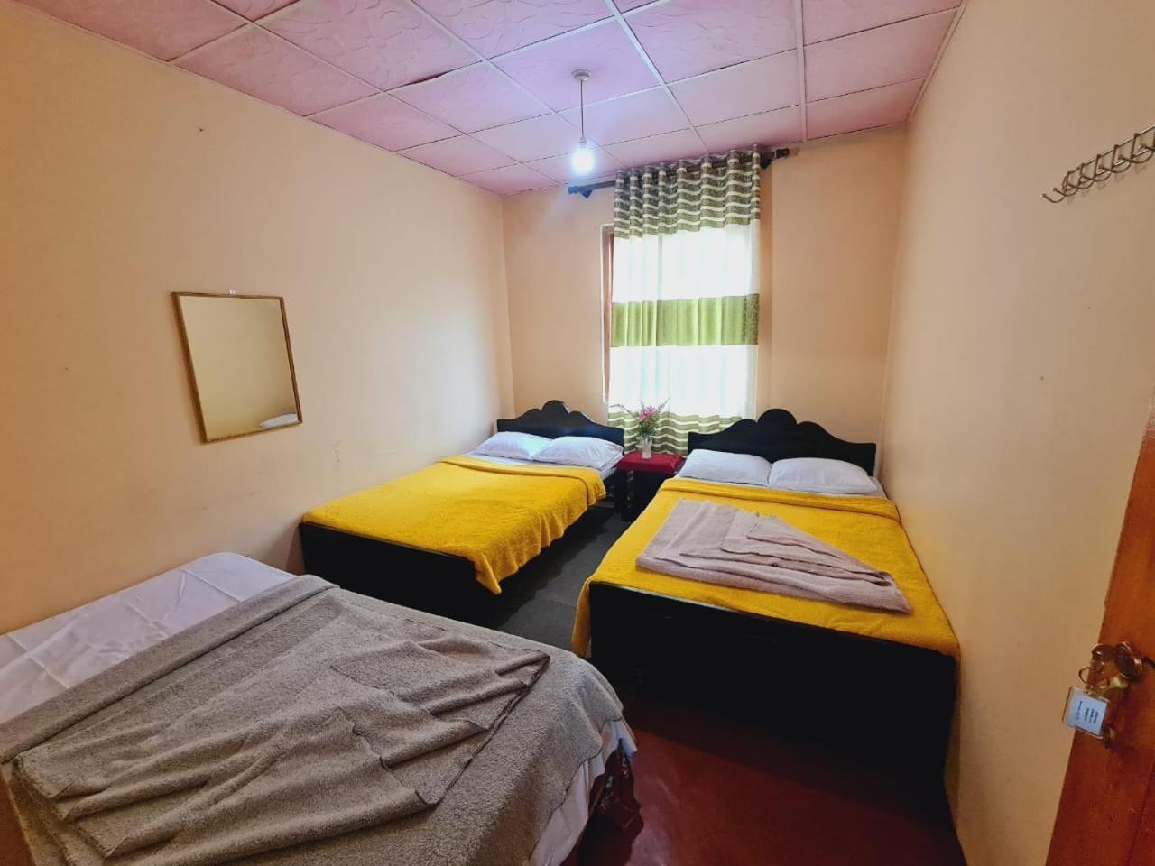 Sasru Holiday Home นูวาราเอลิยา ภายนอก รูปภาพ