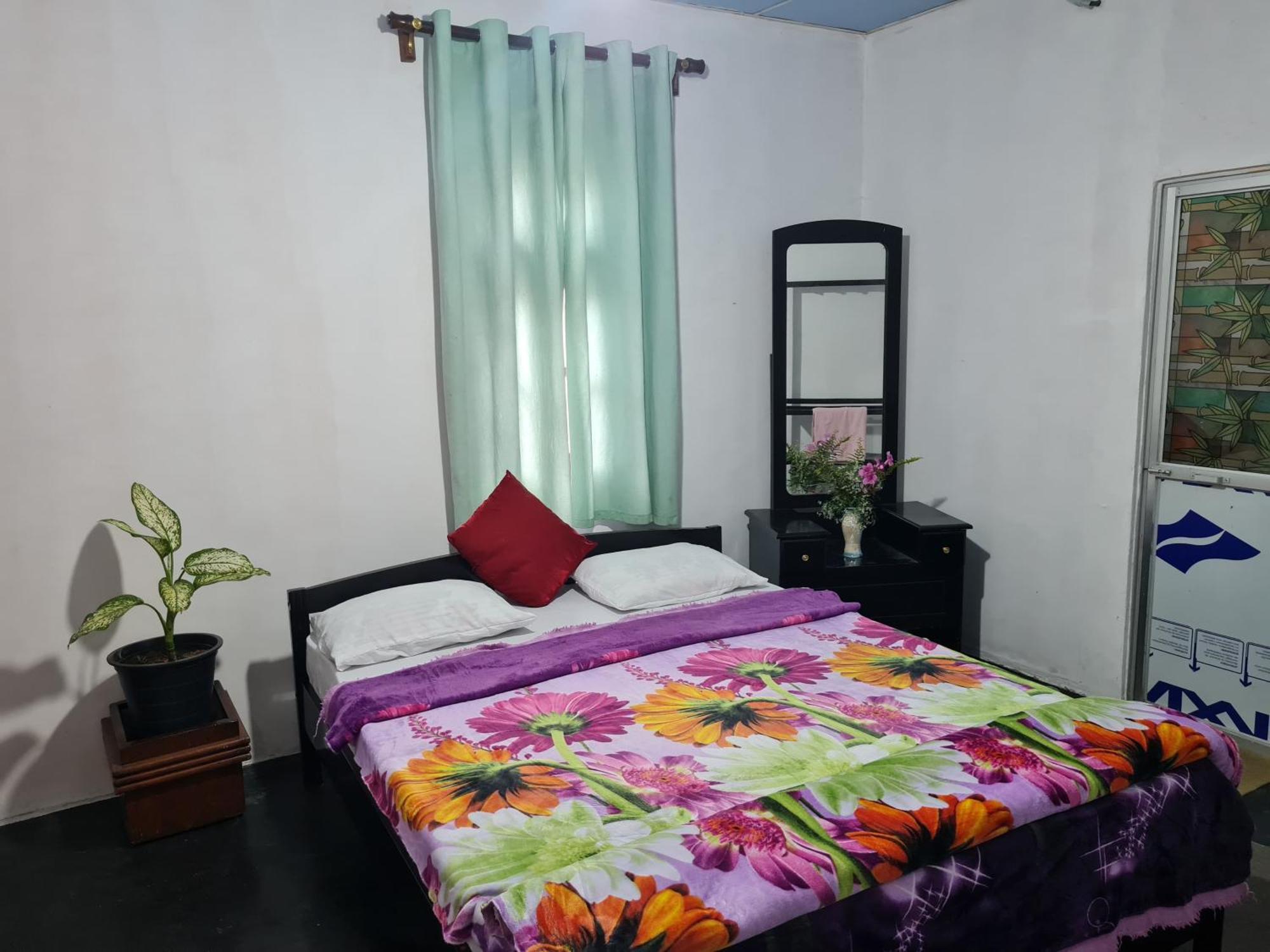 Sasru Holiday Home นูวาราเอลิยา ภายนอก รูปภาพ