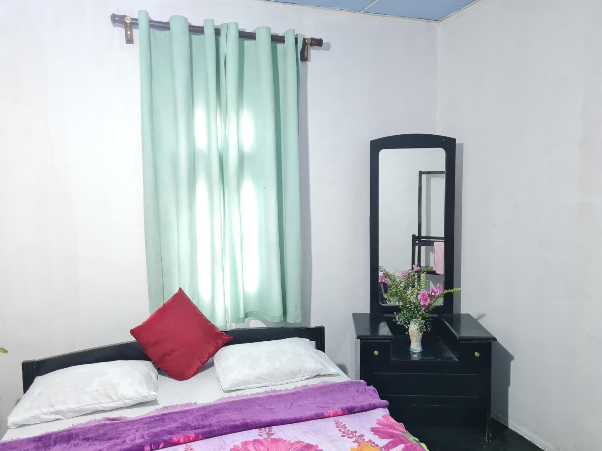 Sasru Holiday Home นูวาราเอลิยา ภายนอก รูปภาพ