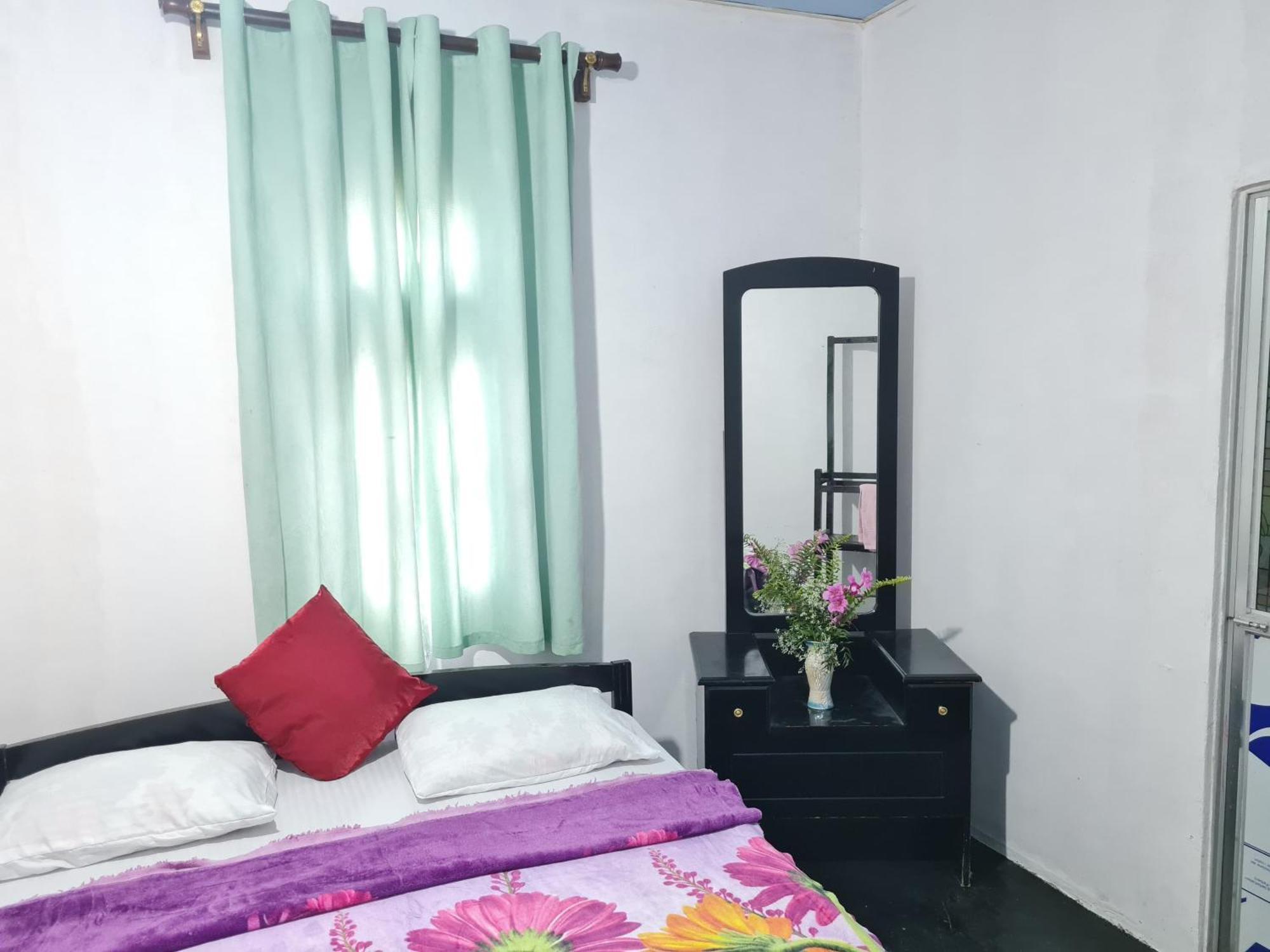 Sasru Holiday Home นูวาราเอลิยา ภายนอก รูปภาพ