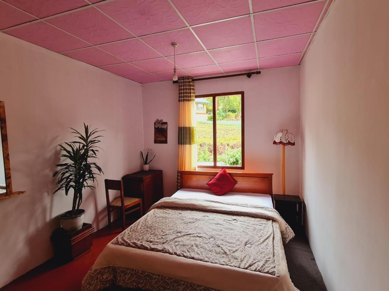 Sasru Holiday Home นูวาราเอลิยา ภายนอก รูปภาพ