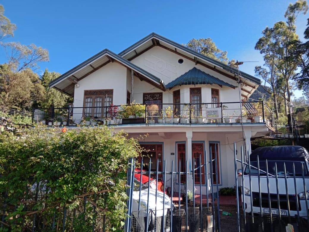 Sasru Holiday Home นูวาราเอลิยา ภายนอก รูปภาพ