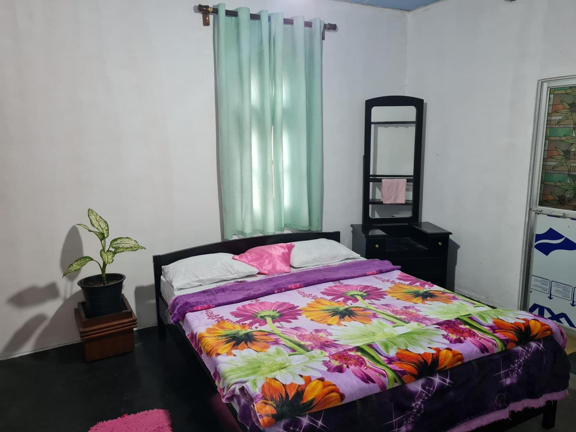 Sasru Holiday Home นูวาราเอลิยา ภายนอก รูปภาพ