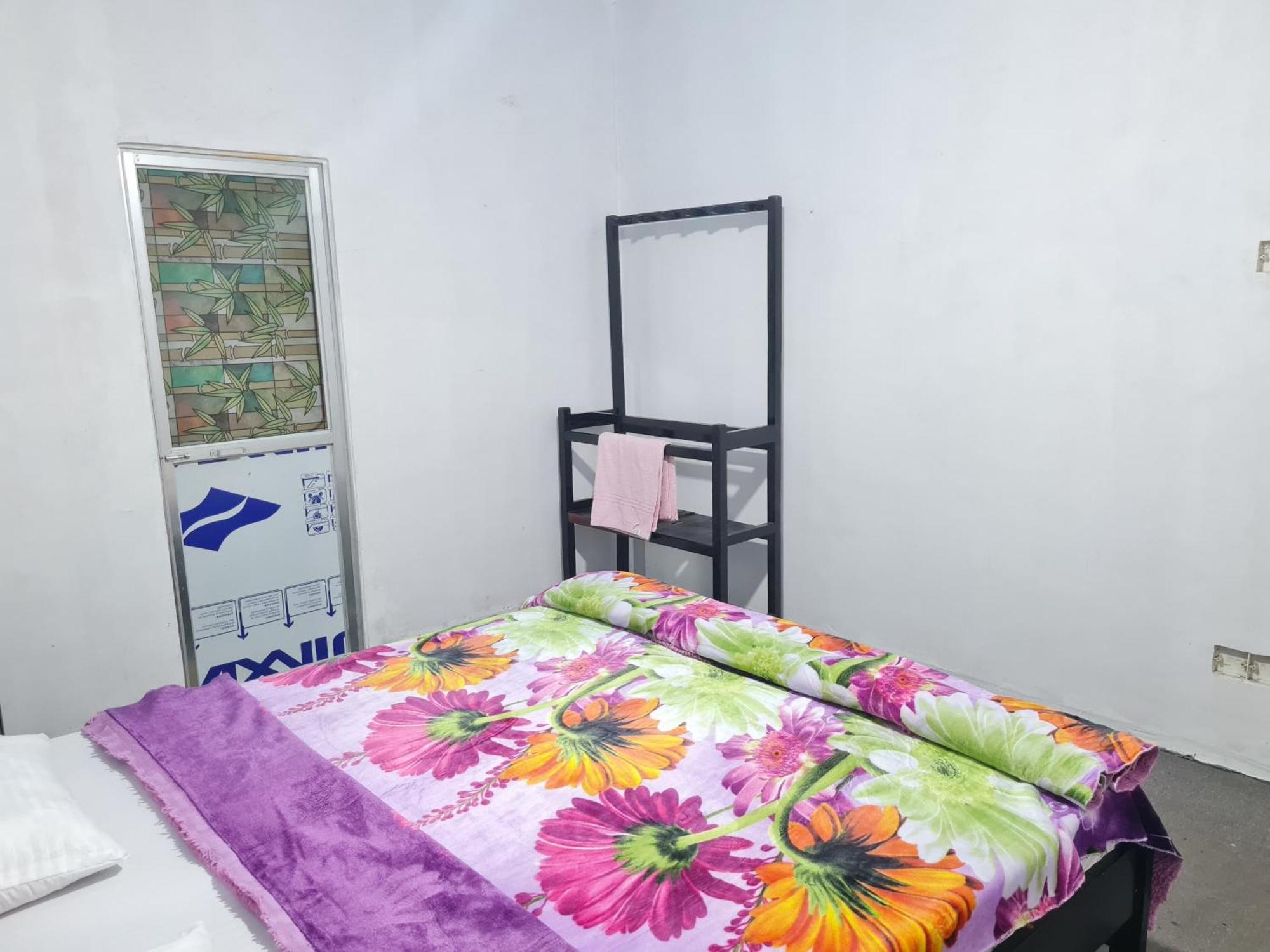 Sasru Holiday Home นูวาราเอลิยา ภายนอก รูปภาพ