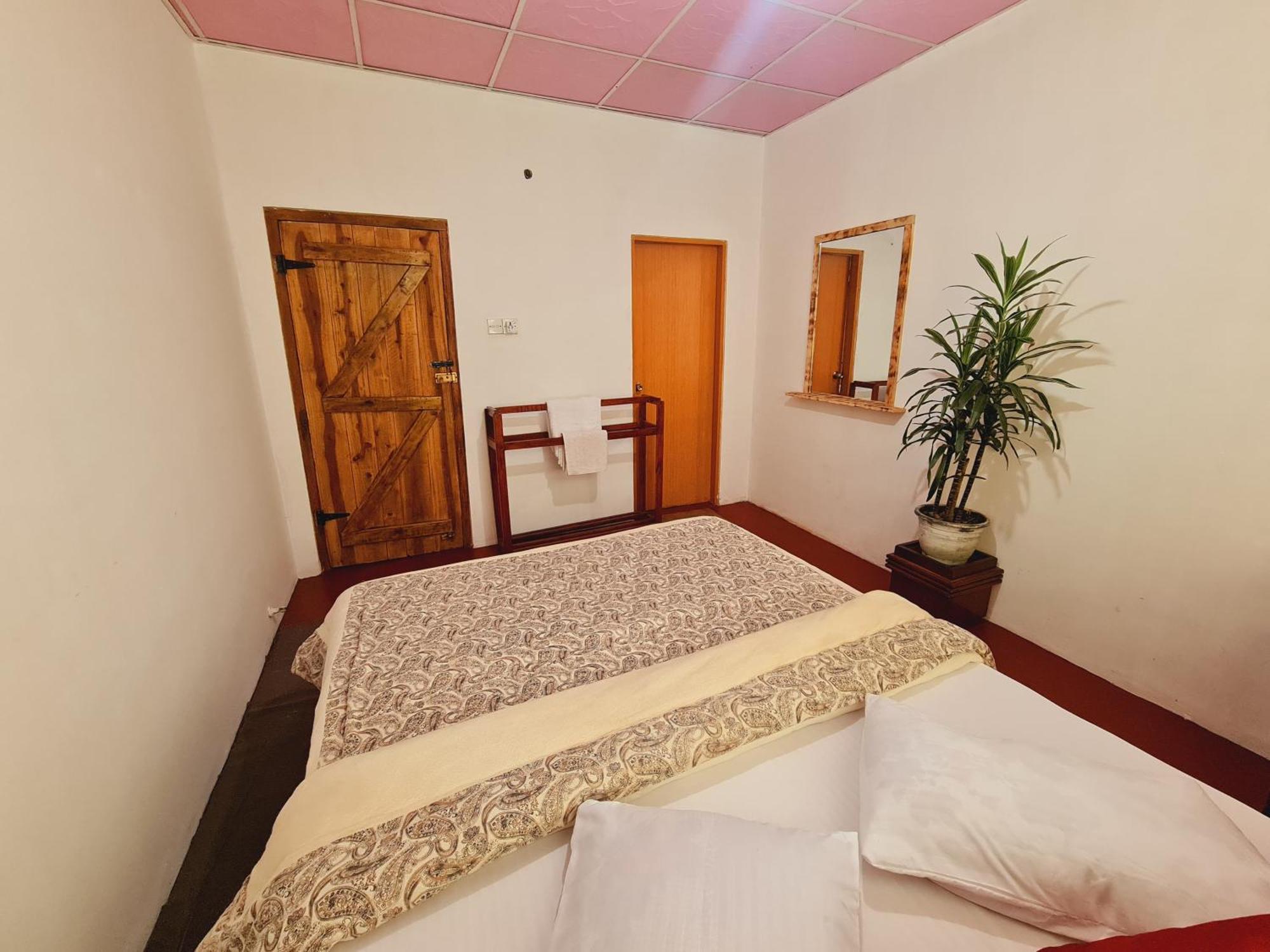 Sasru Holiday Home นูวาราเอลิยา ภายนอก รูปภาพ